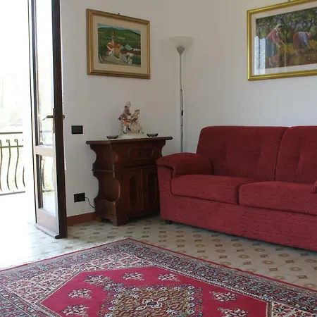 Holiday home Casa Vacanze Cora Costermano